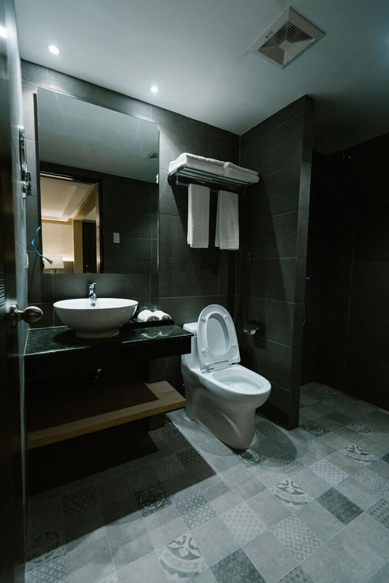 J7 Hotel Iloilo City Exterior foto